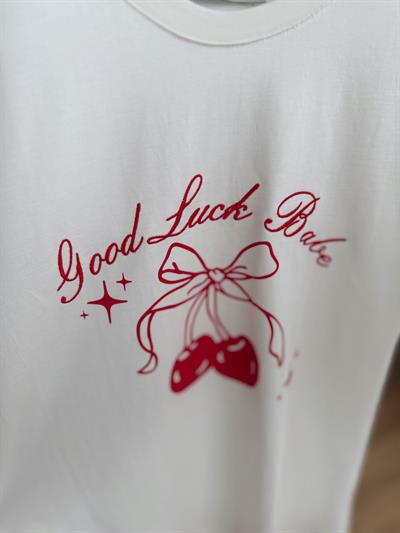 Cherry Baskılı Nakışlı Basic Tshirt