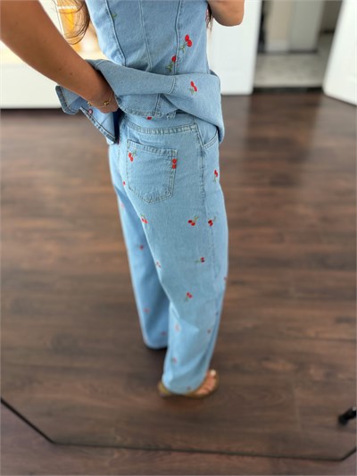 Cherry Nakışlı Mavi Kot Takım