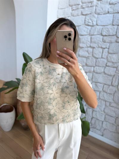 Çiçek Aplikeli Mint Yeşili Nakışlı Triko Bluz