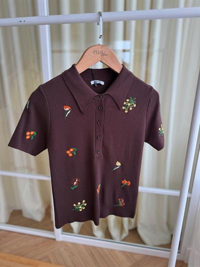 Çiçek Nakışlı Polo Yaka Kahverengi Triko Tshirt