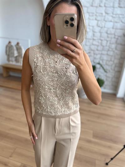 Çiçek Tül Detaylı Triko Süveter