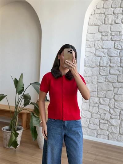 Çıkarılabilir Kürk Yakalı Kırmızı Triko Hırka