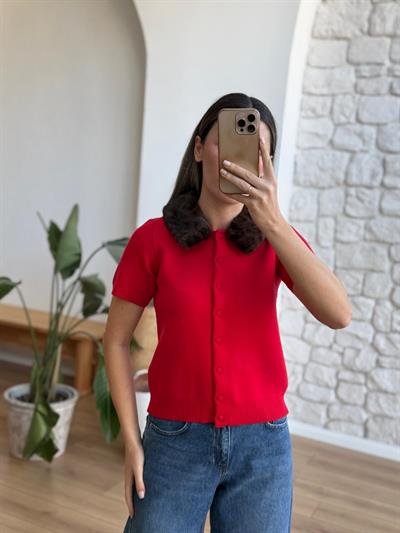 Çıkarılabilir Kürk Yakalı Kırmızı Triko Hırka