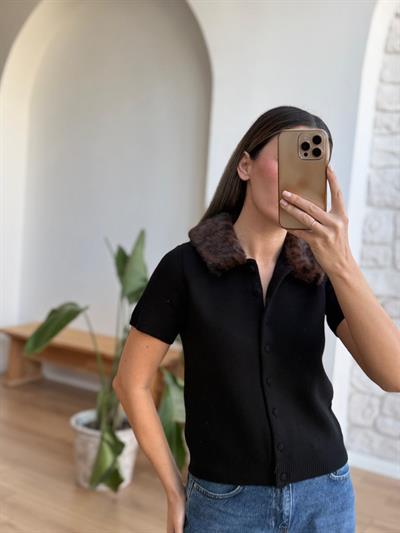 Çıkarılabilir Kürk Yakalı Siyah Triko Hırka