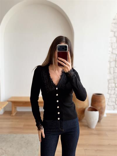 Dantel Detaylı Triko Hırka