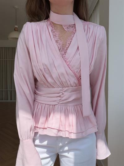 Dantelli Fularlı Pembe Tensel Bluz