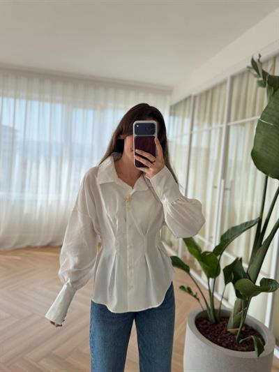 Deniz Yıldızı Broş Detaylı Beyaz Gömlek