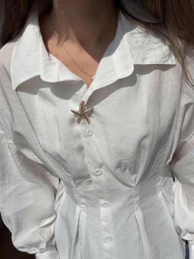 Deniz Yıldızı Broş Detaylı Beyaz Gömlek