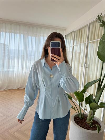 Deniz Yıldızı Broş Detaylı Mavi Gömlek
