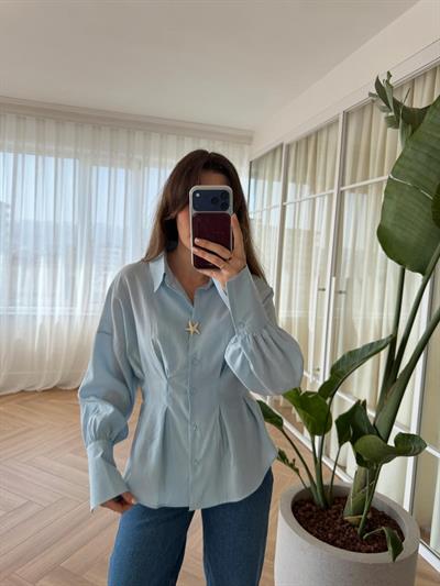 Deniz Yıldızı Broş Detaylı Mavi Gömlek