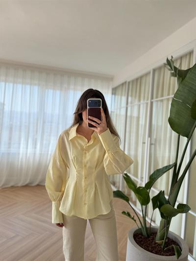 Deniz Yıldızı Broş Detaylı Sarı Gömlek