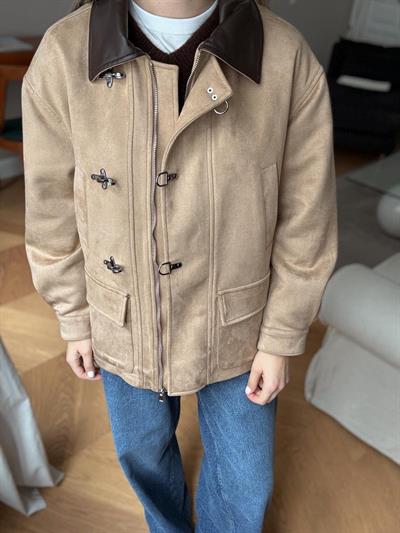 Deri Yakalı Bej Kaban