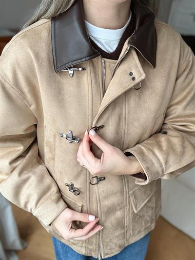 Deri Yakalı Bej Kaban