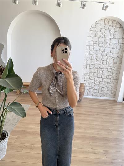 Dova Vizon Kısa Kollu Fularlı Triko