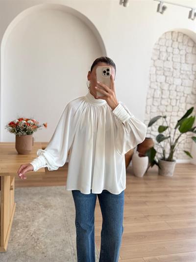 Drapeli Balon Kol Ekru Saten Bluz