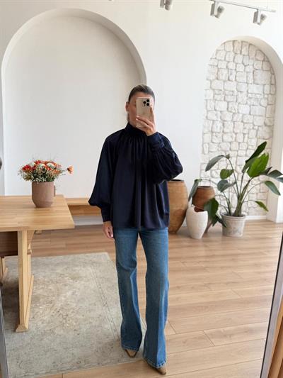 Drapeli Balon Kol Lacivert Saten Bluz