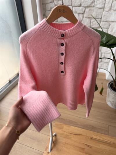 Düğmeli Pembe Kazak