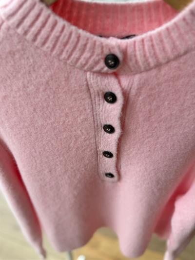 Düğmeli Pembe Kazak