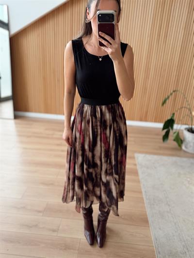 Elbise ve Triko Takım Elbise