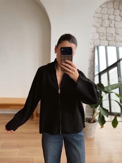 Fermuarlı Reglan Kol Siyah Hırka