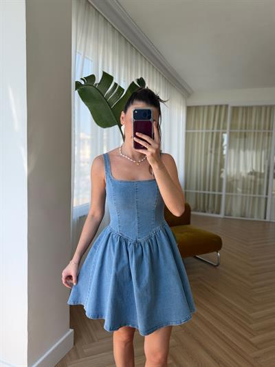 Fiyonk Detaylı Buz Mavisi Denim Elbise