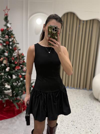 Fiyonk Detaylı Siyah Poplin Elbise