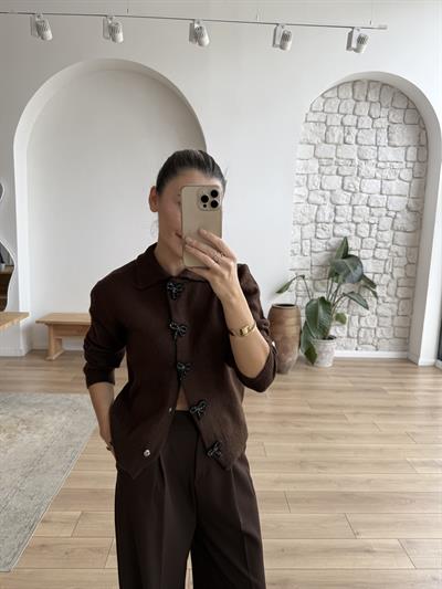 Fiyonk Düğmeli Uzun Kollu Kahverengi Hırka