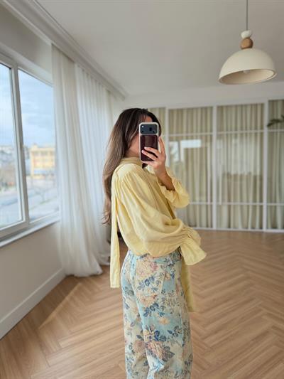 Floral Desen Ekru - Mavi Pantolon