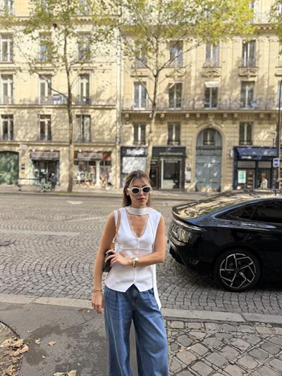 Fularlı Dantel Detaylı Beyaz Bluz