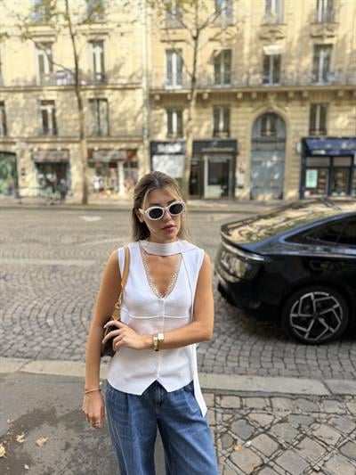 Fularlı Dantel Detaylı Beyaz Bluz