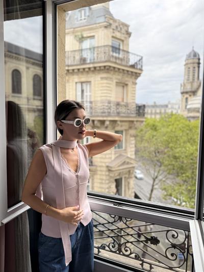 Fularlı Dantel Detaylı Pudra Bluz