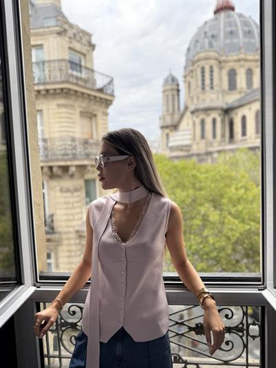 Fularlı Dantel Detaylı Pudra Bluz