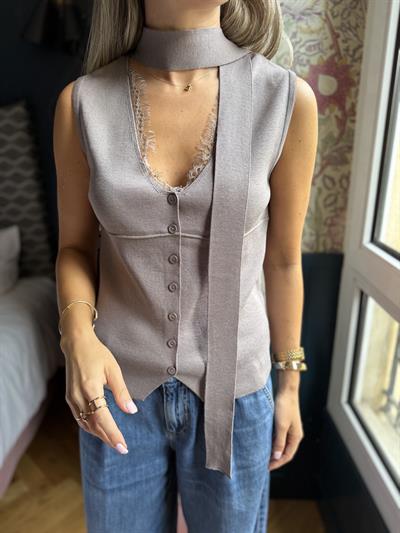 Fularlı Dantel Detaylı Vizon Bluz