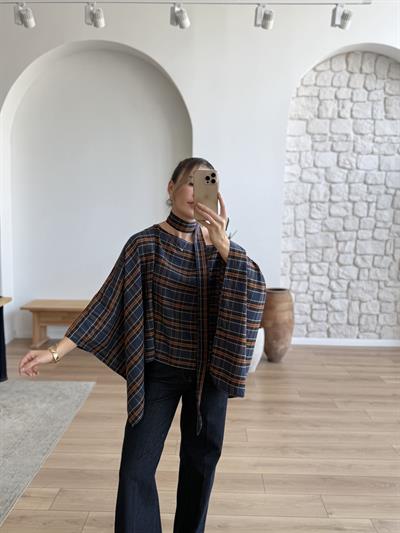 Fularlı Ekose Desen Dökümlü Bluz