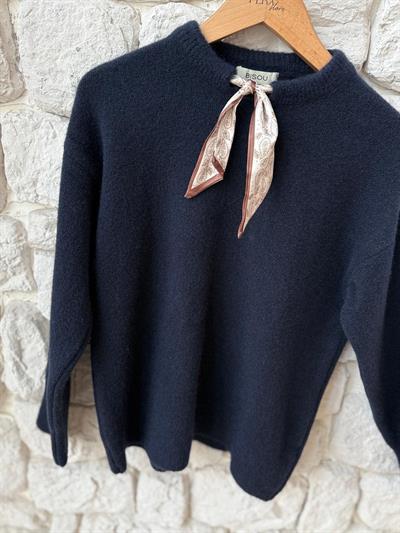 Fularlı Lacivert Kazak