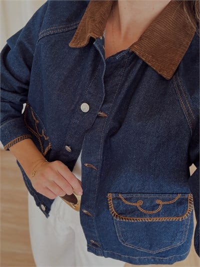 Garnili Yaka Cebi Nakışlı Denim Ceket