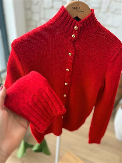 Gold Düğmeli Kırmızı Hırka