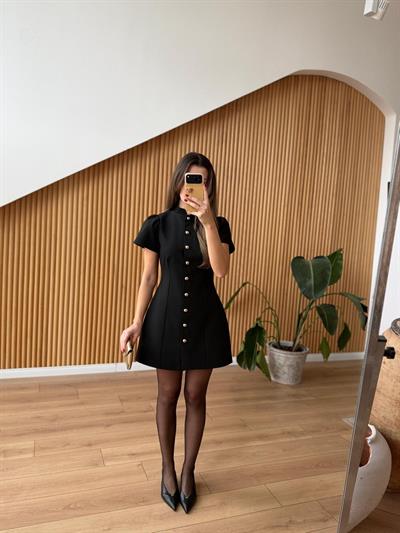 Gold Düğmeli Kısa Kollu Siyah Elbise