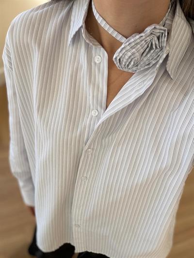Gül İp Bağlamalı Gri Çizgili Gömlek 