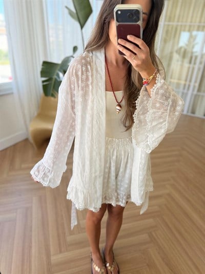 Güpür Detaylı Çiçek Desen Kimono