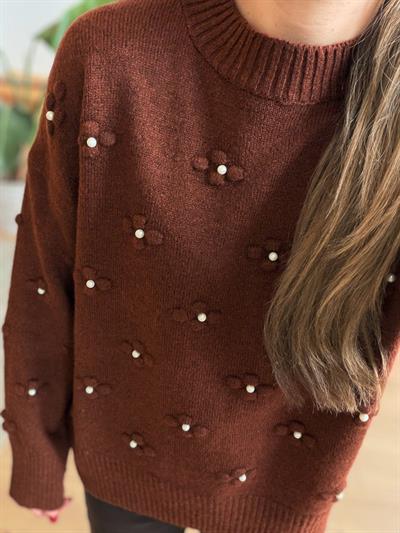 İncili Çiçek Figürlü Kahverengi Kazak