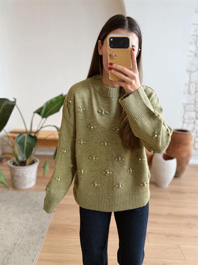 İncili Çiçek Figürlü Yeşil Kazak