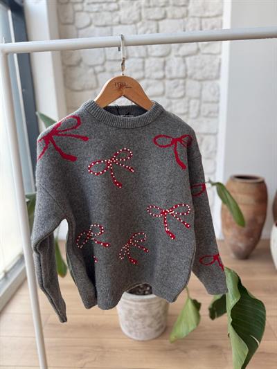 İncili Fiyonk Detaylı Gri Kazak