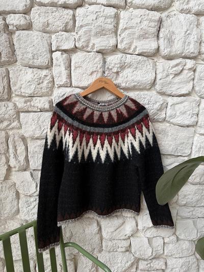 İskandinav Desen Siyah Kazak