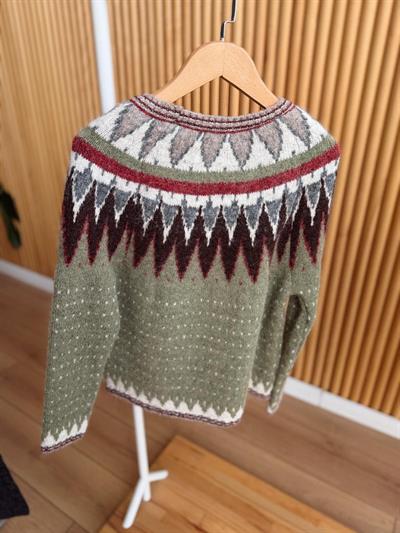 İskandinav Desen Yeşil Kazak