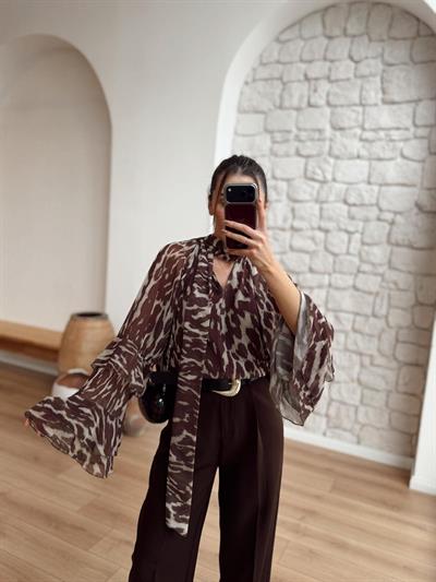 Kahverengi Leopar Desenli Şifon Bluz