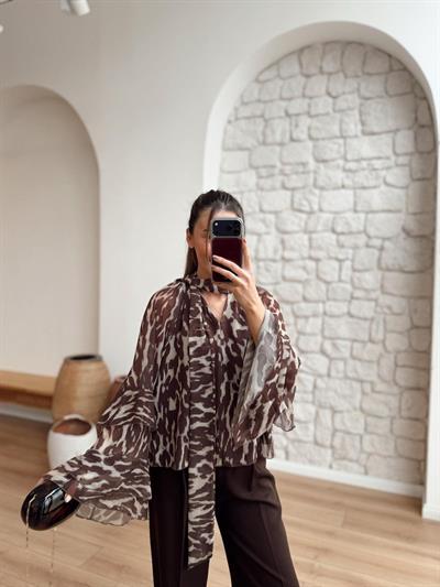Kahverengi Leopar Desenli Şifon Bluz