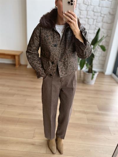 Kahverengi Yıkamalı Mom Jean