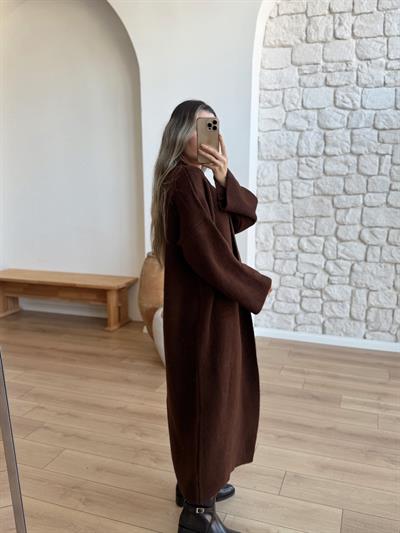 Kahverengi Uzun Hırka