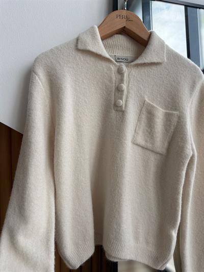 Kaplama Düğme Detaylı Polo Yaka Ekru Kazak